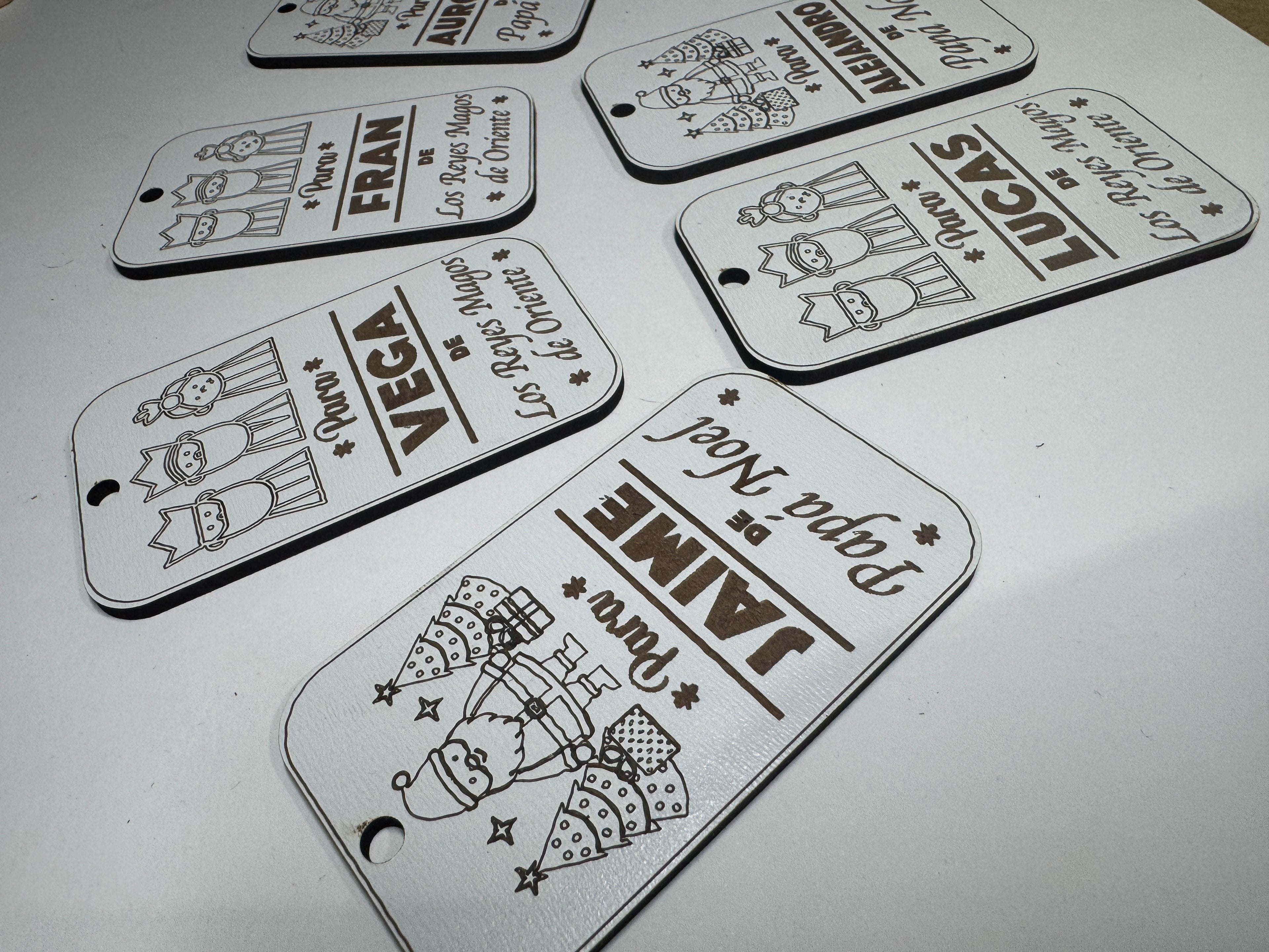 Etiquetas personalizadas papá Noel y reyes magos