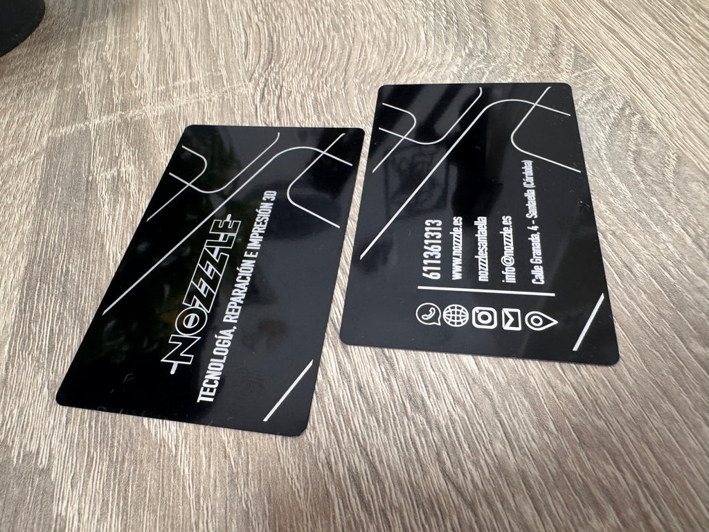 Tarjetas de visita metálicas personalizadas